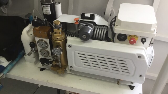 Nitrox Solutions lazzarette mount 450 Compressor Install