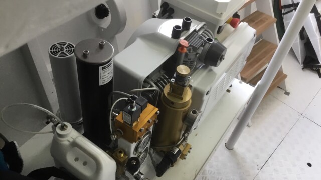 Nitrox Solutions Lazzarette mount 450 -2 Compressor Install